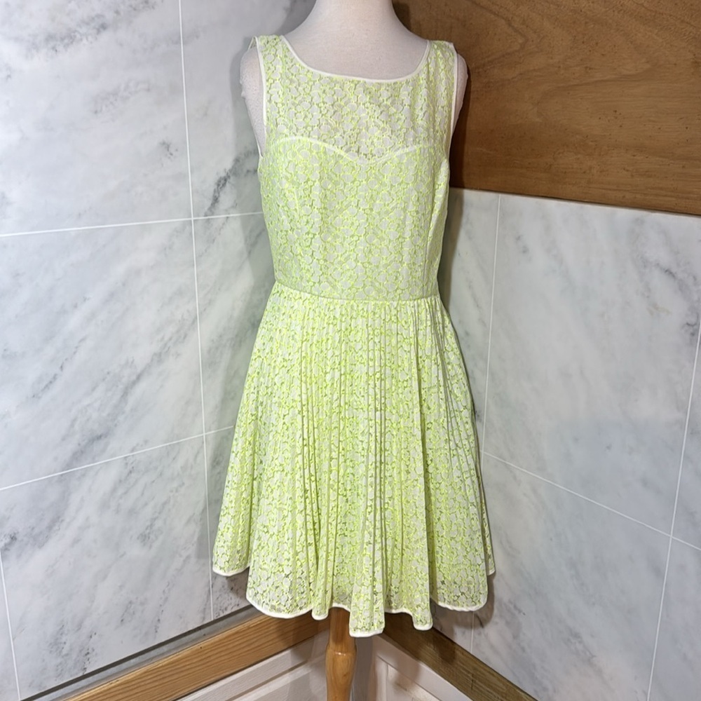Betsey Johnson dress size 6